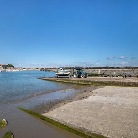 Апартаменты Les Pieds Dans L'eau Avec Vue Port Et Montagnes, Garage Prive - Fr-1-239-847